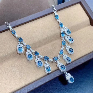 Elegant Topaz Pendant Choker Necklace