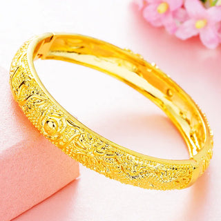 Luxury Dignity Dragon Pattern Bangle