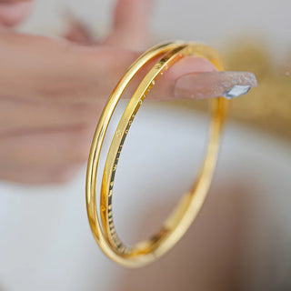 Embossed Pearl Classical Style Bangle