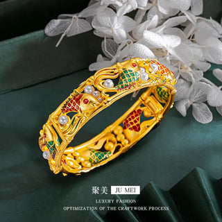 Luxury Pearl Buckle Women's Bracelet