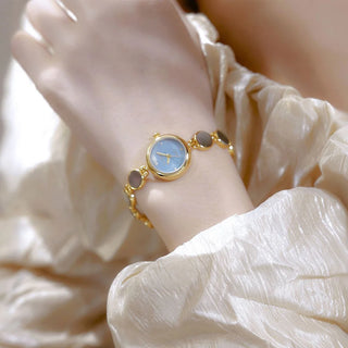 Luxury Women’s Gold Shell Bracelet Quartz Dress Watch