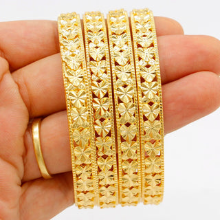 Love Engrave Figures Women's Bangles