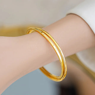 Embossed Pearl Classical Style Bangle