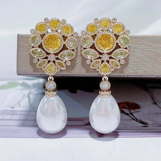 Zirconia Flower White Pearl Earring