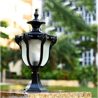 Courtyard Villa Style Outdoor Post Light