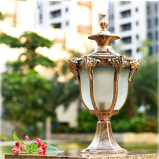 Courtyard Villa Style Outdoor Post Light