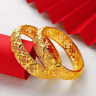 Luxury 24K Gold Buckle Hollow Grass Bracelet - Epictzar Intl.