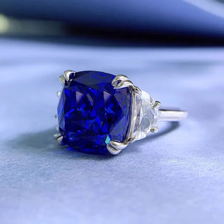 Vintage High Carbon Diamonds Gemstone Ring
