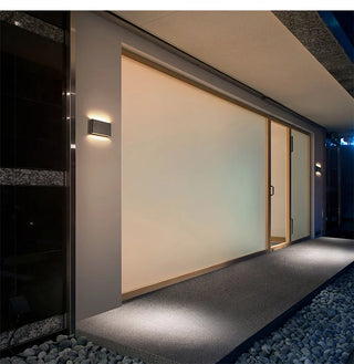 Modern Outdoor 12W LED Wall Lamp