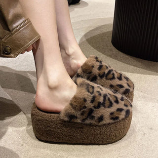 Fluffy Leopard Print Plush Slippers