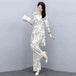 1 white Set