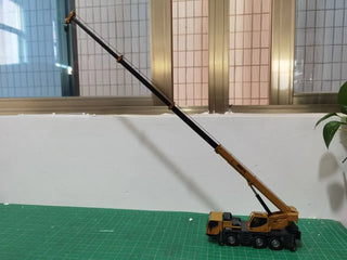 Alloy Simulation Truck-mounted Toys Crane