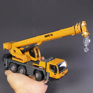 Alloy Simulation Truck-mounted Toys Crane