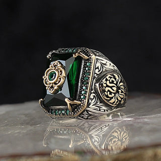 Vintage Carved Eagle Signet Ring