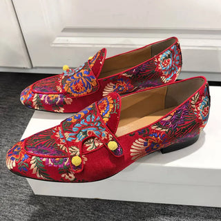 Luxury Embroidered Pointed Toe Shoes
