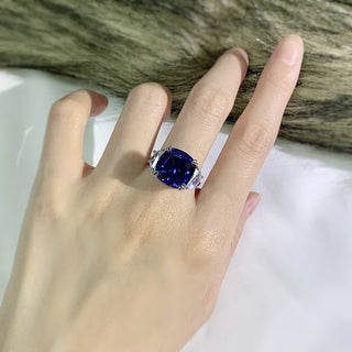 Vintage High Carbon Diamonds Gemstone Ring