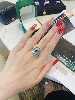 Classic Engagement Party Diamond Ring
