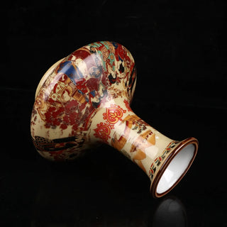 Exquisite Handmade Porcelain Painted Vase