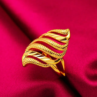 Focus Open Flower 18K Wedding Ring