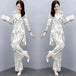 2 white Set